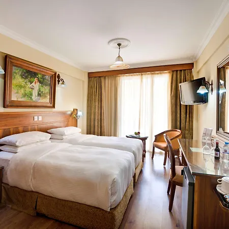 Hotell Semeli 3*